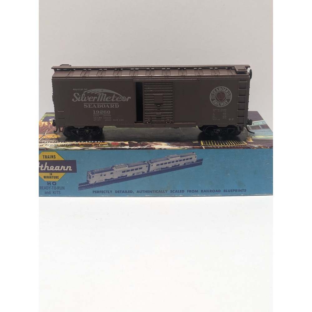 Athearn Vintage HO Scale Seaboard Silver Meteor 40 Ft Box Car 19260 Brown
